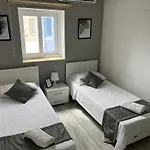 דירה F5 Modern And Bright In Malta מסידה