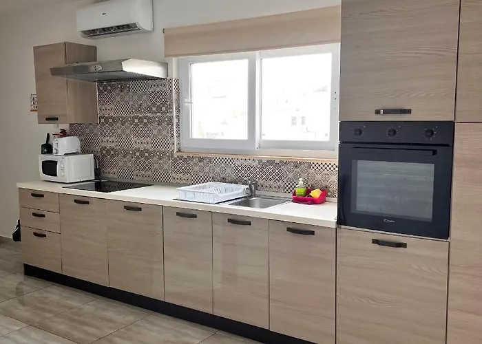 F5 Modern And Bright In Malta Msida