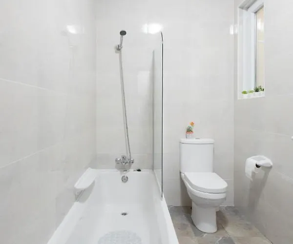 Apartamento F5 Modern And Bright In Malta *