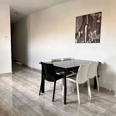 F5 Modern And Bright In Malta Apartment Msida