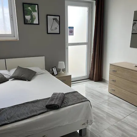 F5 Modern And Bright In Malta Διαμέρισμα