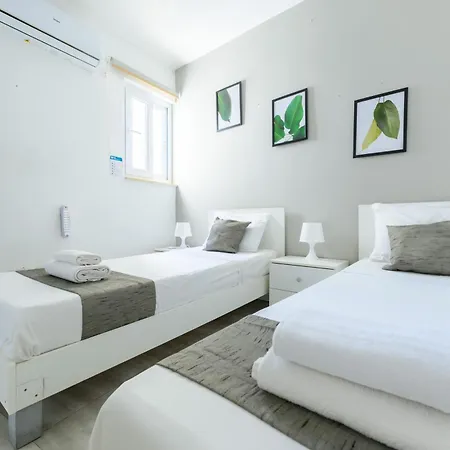 F5 Modern And Bright In Malta
